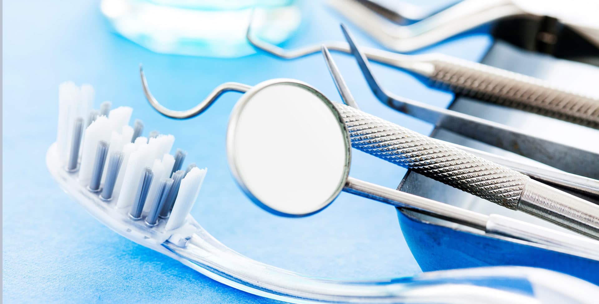Solicite su tratamiento dental en Santiago y Zas